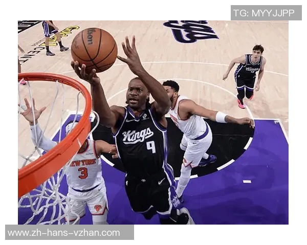 快船与马刺激战正酣球迷期待精彩对决与逆转时刻 快船与马刺激战正酣球迷期待精彩对决与逆转时刻